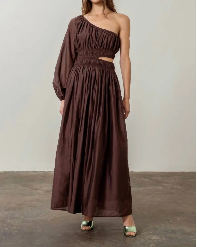Super Savings Cut Out Shirred Midi Dress In Chocolate